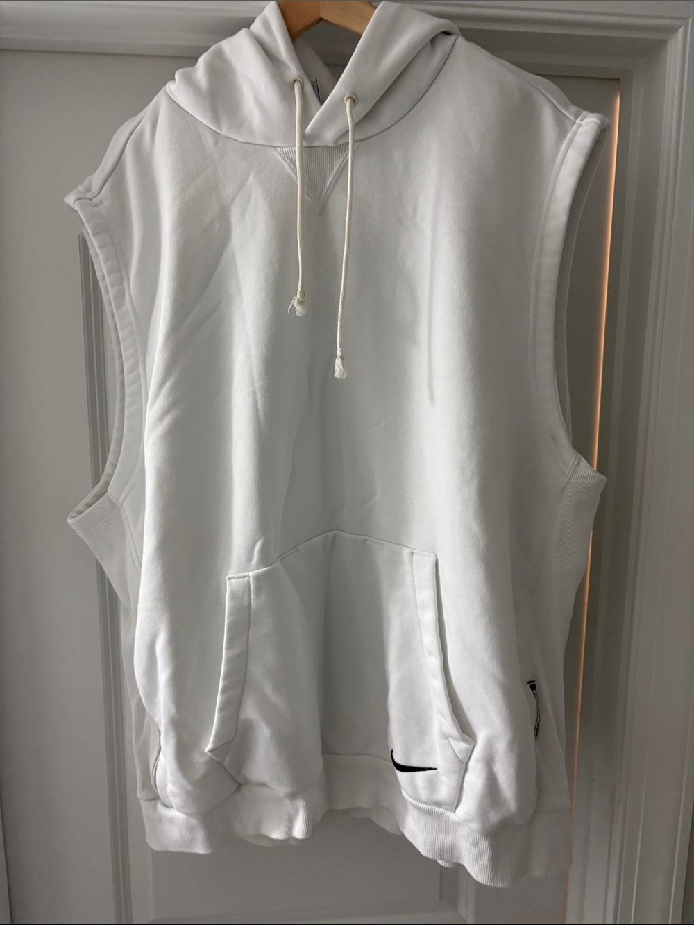 Nike White Sleeveless Hooded Pullover